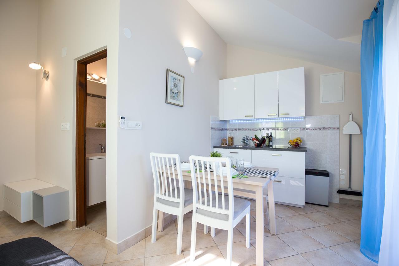Apartments Tamaris Čižići Eksteriør billede