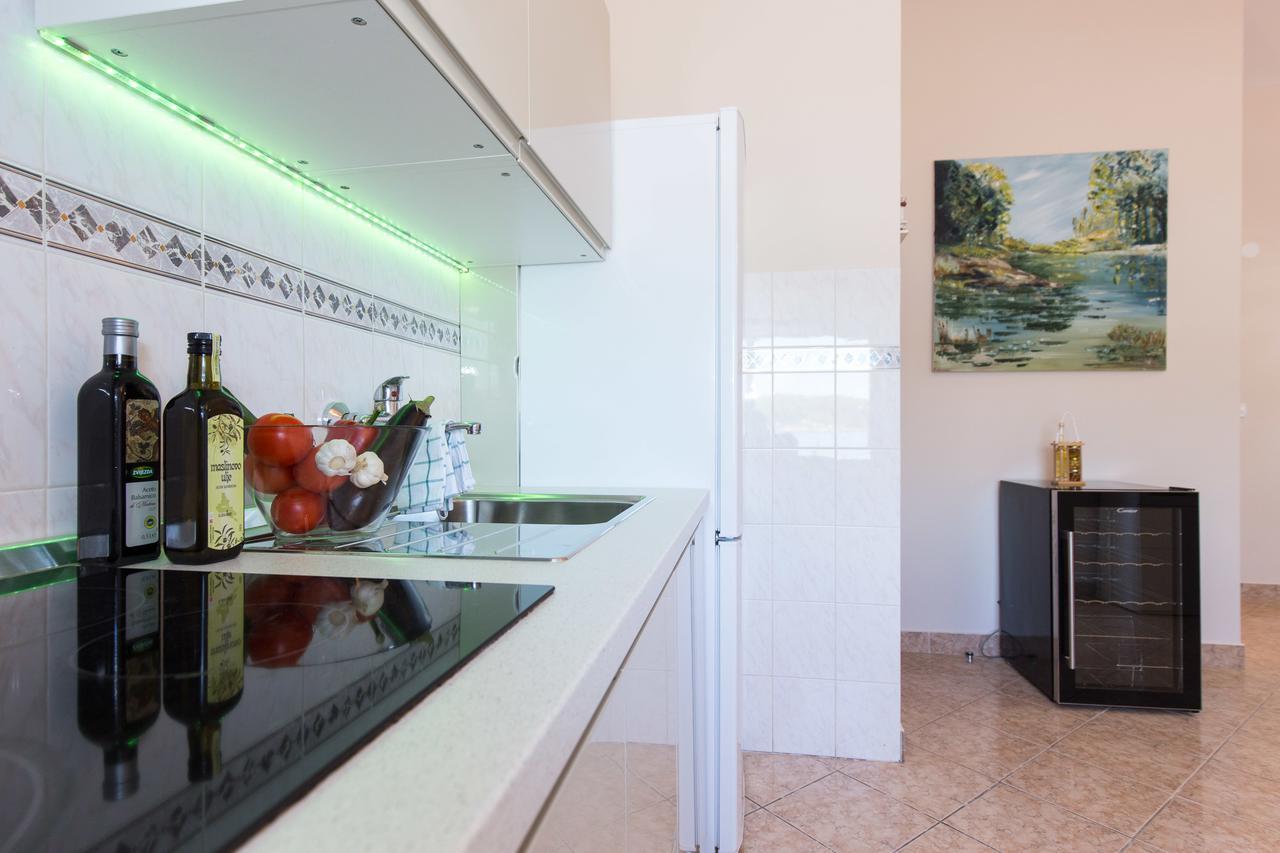 Apartments Tamaris Čižići Eksteriør billede