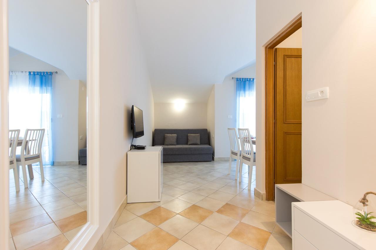 Apartments Tamaris Čižići Eksteriør billede